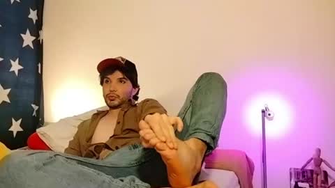 Snapshot of camilosaennz chatting on July 15, 12:27 am camilo online show from July 15, 12:27 am