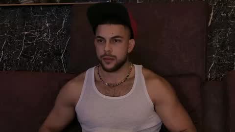 Snapshot of camilowatson chatting on May 19, 1:33 am Camilo Watson online show from May 19, 1:33 am