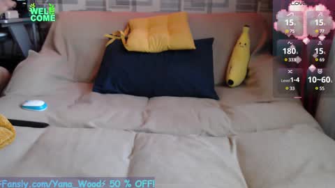 Snapshot of camkitana01 chatting on February 16, 9:48 am Kitana online show from February 16, 9:48 am