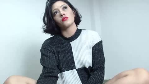 Cammi osoriioo online show from January 6, 5:30 am