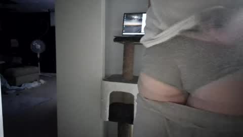 Snapshot of cammyman6900 chatting on July 24, 3:04 am cammyman6900 online show from July 24, 3:04 am