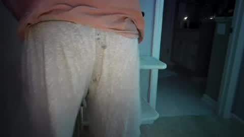 Snapshot of cammyman6900 chatting on July 25, 4:43 am cammyman6900 online show from July 25, 4:43 am