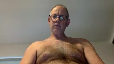 Snapshot of camperjay chatting on October 12, 3:44 pm james online show from October 12, 3:44 pm