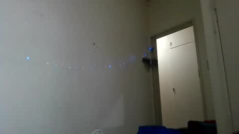 Snapshot of camren777 chatting on February 17, 2:19 am Camren online show from February 17, 2:19 am