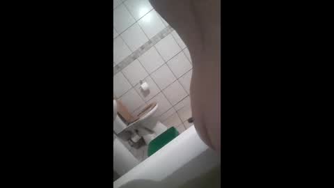 Snapshot of camren777 chatting on February 26, 12:31 am Camren online show from February 26, 12:31 am