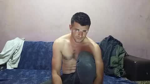 Snapshot of camshow22cm chatting on November 17, 8:03 pm FREMAN online show from November 17, 8:03 pm