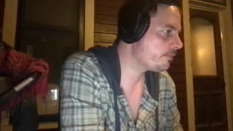 camunity online show from March 7, 8:33 am