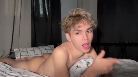 Ethan online show from February 17, 3:14 am