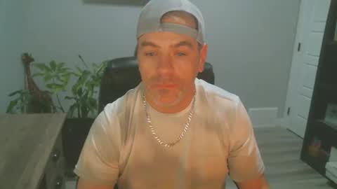 CanadianBacon6969 online show from November 16, 7:58 am