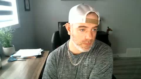 CanadianBacon6969 online show from June 19, 5:06 pm