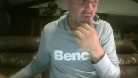 Snapshot of canadianchris1007 chatting on December 14, 5:36 pm Chris online show from December 14, 5:36 pm