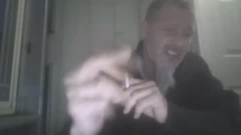 Snapshot of canadianchris1007 chatting on December 28, 10:14 am Chris online show from December 28, 10:14 am