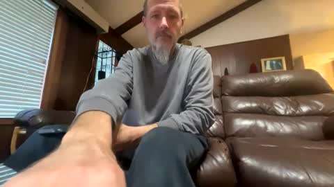 Snapshot of canadianchris1007 chatting on January 6, 11:31 pm Chris online show from January 6, 11:31 pm