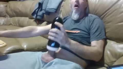 Snapshot of canadianchris1007 chatting on January 31, 11:25 pm Chris online show from January 31, 11:25 pm