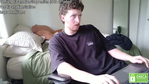 Snapshot of canadianstud18 chatting on December 3, 6:49 pm Devon online show from December 3, 6:49 pm