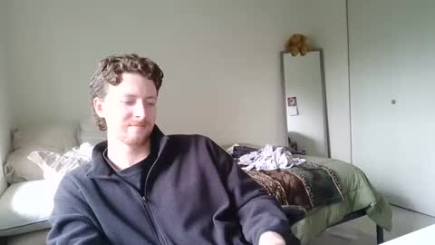 Snapshot of canadianstud18 chatting on February 7, 9:04 pm Devon online show from February 7, 9:04 pm