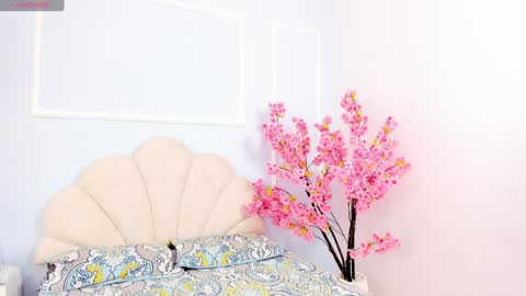 Snapshot of candaceowens chatting on January 24, 3:43 am candaceowens online show from January 24, 3:43 am