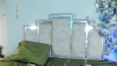 Snapshot of candaceowens chatting on October 16, 4:13 am candaceowens online show from October 16, 4:13 am