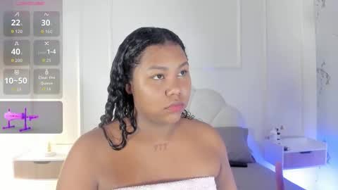 Snapshot of candaceowens chatting on November 5, 3:39 am candaceowens online show from November 5, 3:39 am