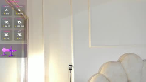 Snapshot of candaceowens chatting on November 6, 3:40 am candaceowens online show from November 6, 3:40 am