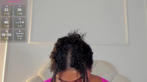 Snapshot of candaceowens chatting on November 13, 4:33 am candaceowens online show from November 13, 4:33 am