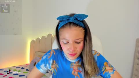 Candase online show from February 1, 8:29 am