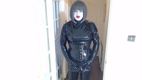 candi smokes online show from January 24, 2:30 pm