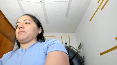 Candy  online show from May 26, 1:07 pm