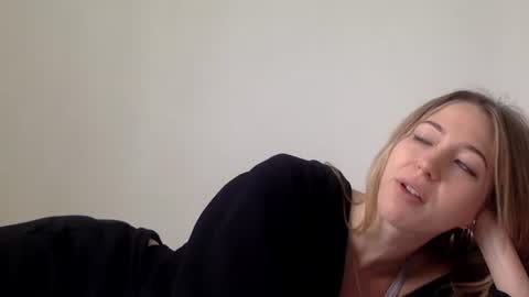 Snapshot of candicelucy chatting on May 21, 12:28 am Candice Angel online show from May 21, 12:28 am