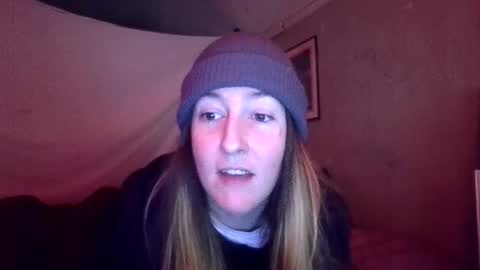 Candi online show from November 25, 4:07 pm