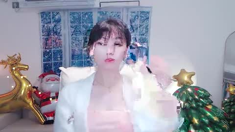 Snapshot of candy8998 chatting on December 18, 2:10 am candy8998 online show from December 18, 2:10 am