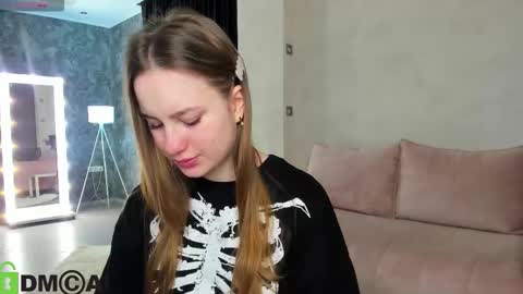 Candy online show from October 26, 1:11 am