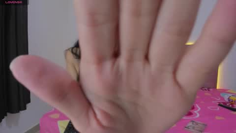 Snapshot of candy_deluxe777 chatting on November 17, 6:08 am candy_deluxe777 online show from November 17, 6:08 am