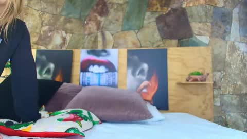 Jolie online show from December 19, 10:11 am