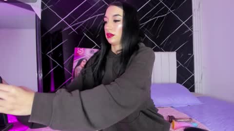 Leila  online show from September 19, 3:30 am