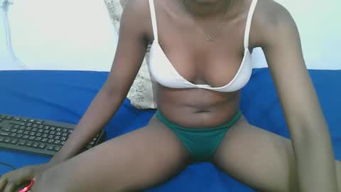 Snapshot of candy_lisah chatting on June 6, 2:55 pm Lisa online show from June 6, 2:55 pm