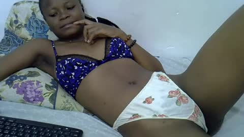 Snapshot of candy_lisah chatting on July 6, 12:57 pm Lisa online show from July 6, 12:57 pm