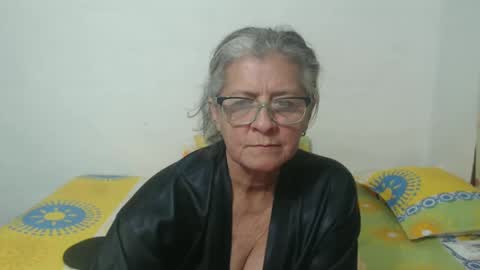 candy online show from January 18, 1:52 am