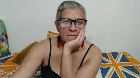 candy online show from March 21, 9:51 pm