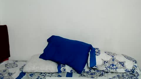 Snapshot of candy_mature_ chatting on June 16, 1:08 am candy online show from June 16, 1:08 am