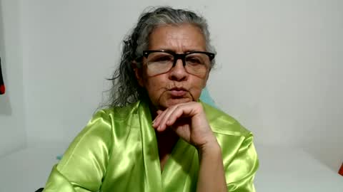 Snapshot of candy_mature_ chatting on June 23, 11:47 pm candy online show from June 23, 11:47 pm