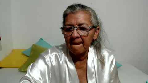 Snapshot of candy_mature_ chatting on June 26, 11:03 am candy online show from June 26, 11:03 am