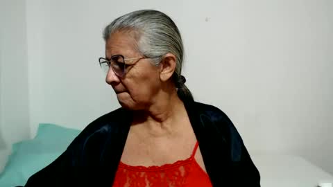 Snapshot of candy_mature_ chatting on July 4, 12:33 pm candy online show from July 4, 12:33 pm