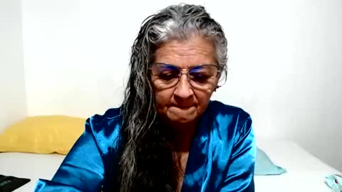 Snapshot of candy_mature_ chatting on July 9, 11:53 pm candy online show from July 9, 11:53 pm