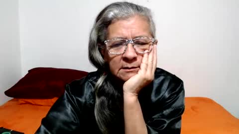Snapshot of candy_mature_ chatting on July 23, 10:02 am candy online show from July 23, 10:02 am