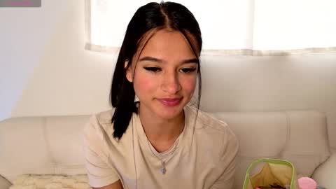 Candy online show from November 27, 5:26 pm