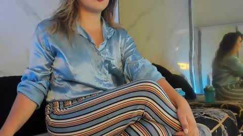 Snapshot of candy_plus chatting on March 23, 6:56 pm Candy plus online show from March 23, 6:56 pm