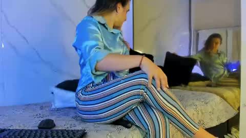 Snapshot of candy_plus chatting on April 13, 6:57 pm Candy plus online show from April 13, 6:57 pm