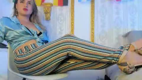 Candy plus online show from June 22, 7:00 pm