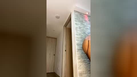 candy_queen81 online show from June 14, 10:17 am